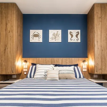 4 Family Folonari 12 *