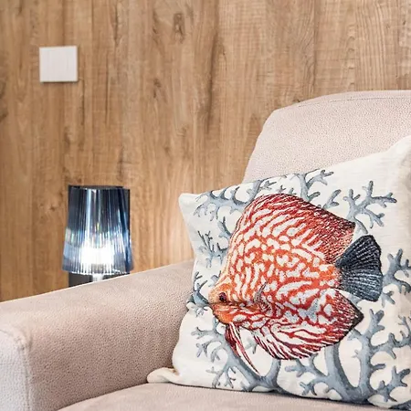 4 Family Folonari 12 דירה *